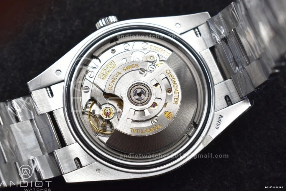 1:1 President Refined VR3255 Edition THBF (Gain 228239 Date Green Weight) Day Roman SS Dial Bracelet on Best 40 662 0323